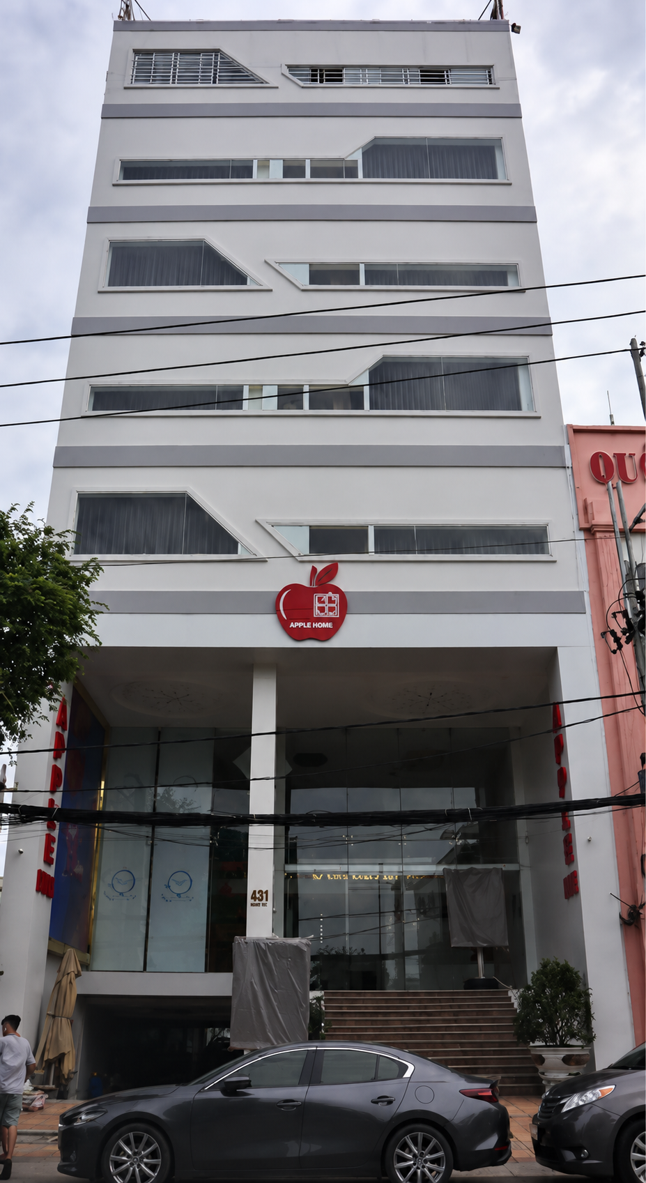 Khách sạn 56 phòng